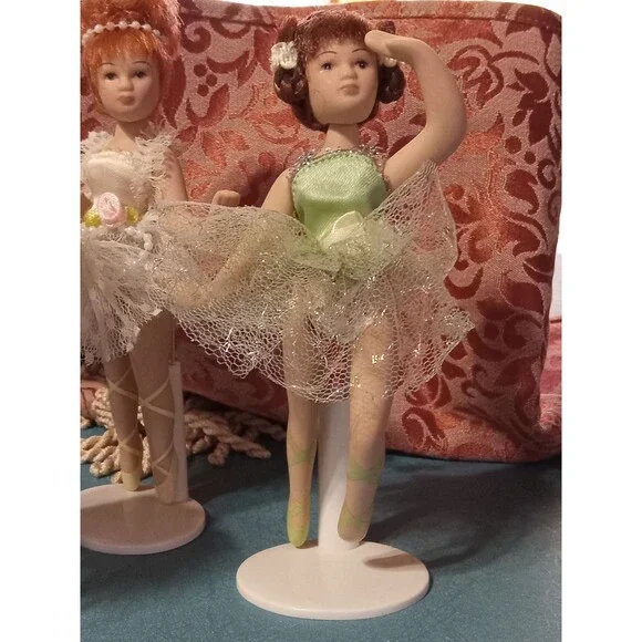 3 Vintage Porcelain ballerina dolls with stands - Picture 2 of 4